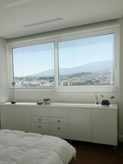 Mind-blowing Acropolis View Apt - image 12
