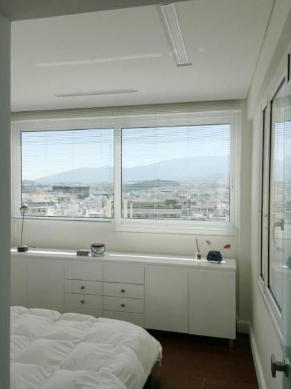 Mind-blowing Acropolis View Apt - image 15
