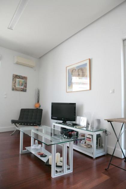 Mind-blowing Acropolis View Apt - image 19