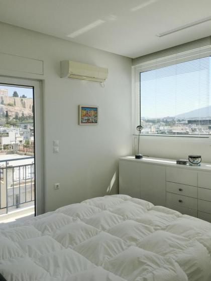 Mind-blowing Acropolis View Apt - image 9