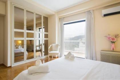 Alexander's Penthouse - image 10