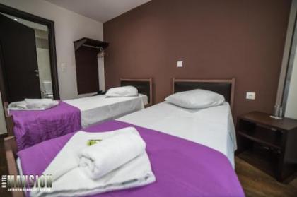 Mansion Hotel - image 13