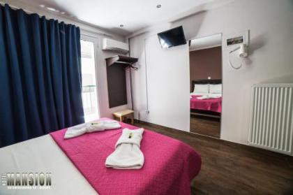 Mansion Hotel - image 2