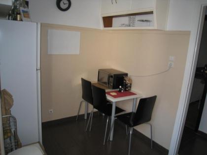 Apartment in the Middle of Everything - image 3