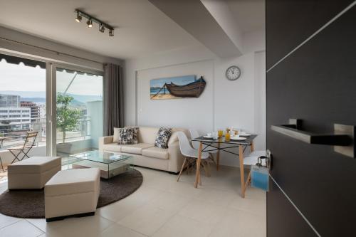 Alekos Apartments 1 Νetflix - main image