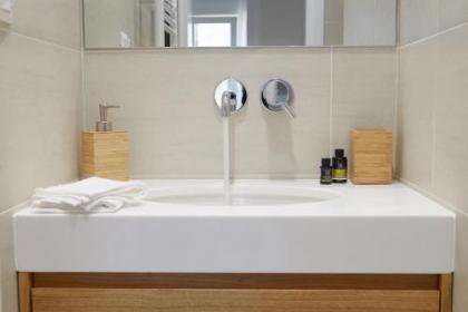 Lux Central Apt at Kolonaki Area - image 13