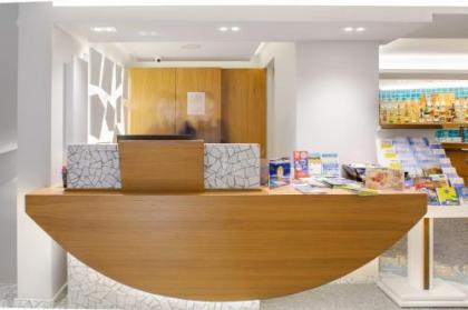360Degrees Pop Art Hotel - image 1