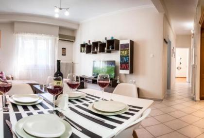 Pisces - City Center Apartment - image 1