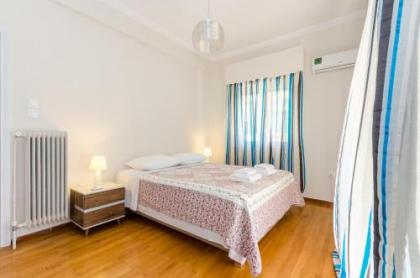 Pisces - City Center Apartment - image 4