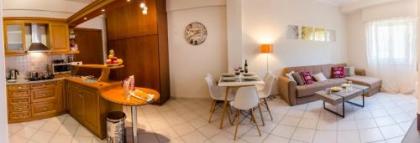 Pisces - City Center Apartment - image 7