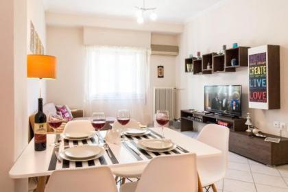 Pisces - City Center Apartment - image 9