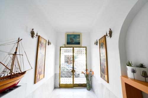 Athens Squared Apartments - image 4