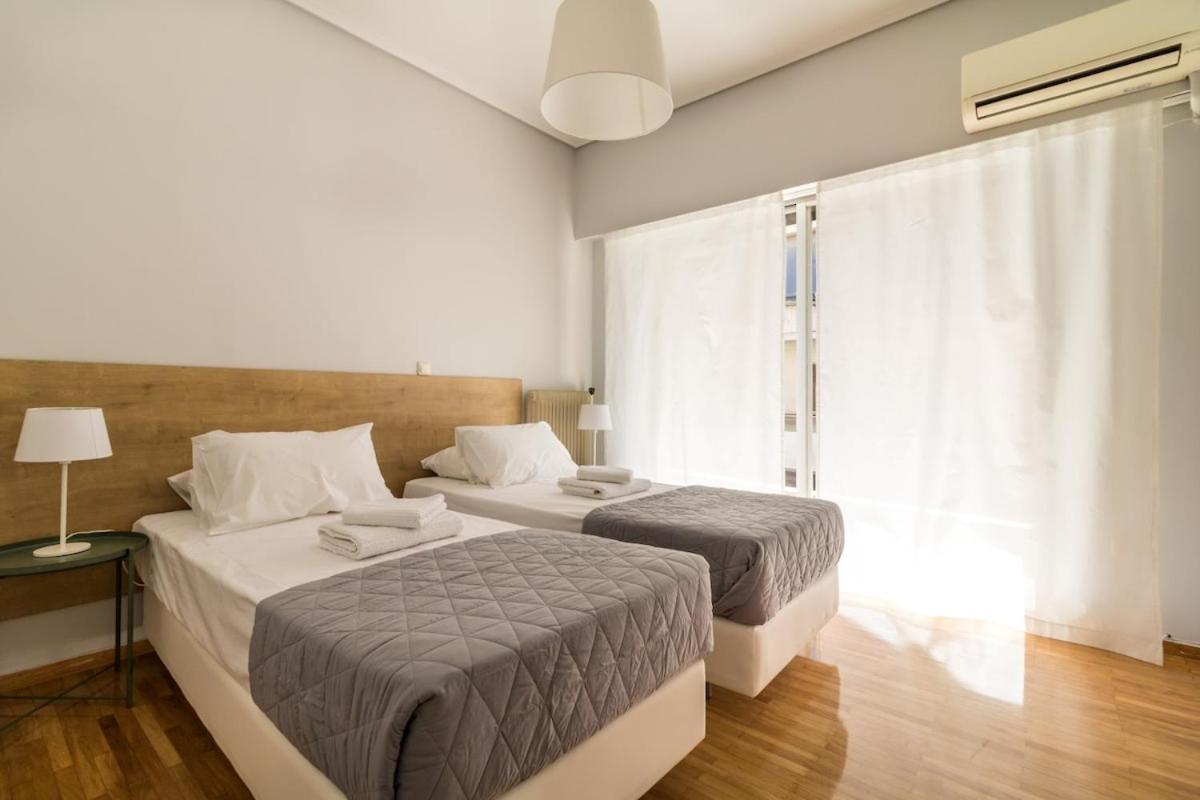 Superb apartment in the heart of Athens - image 3