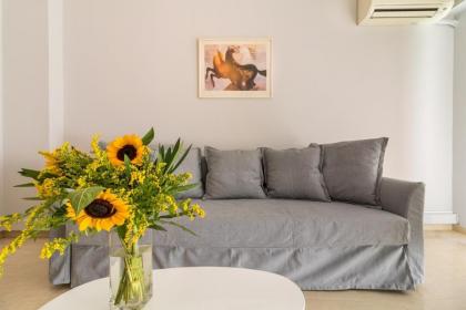 Superb apartment in the heart of Athens - image 7