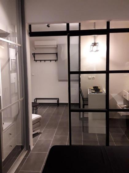 Super Stylish Apartments in Syntagma Square! - image 18