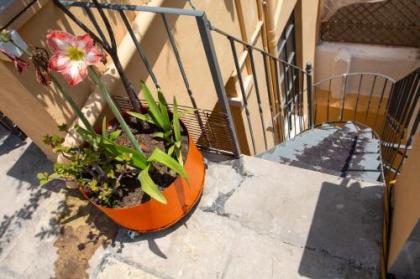 Athens central apt with roof top - EP9G - image 10