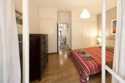 Artistic apartment next to everything - image 11
