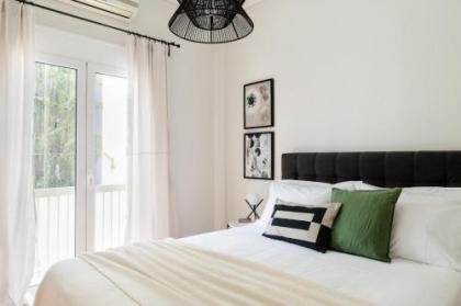 Central Cozy Apartments in Plaka by UPSTREET - image 14
