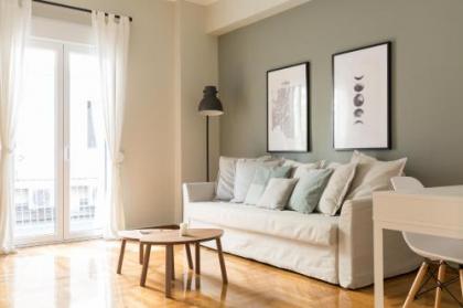 Sleek Flat in Central Syntagma by UPSTREET - image 3