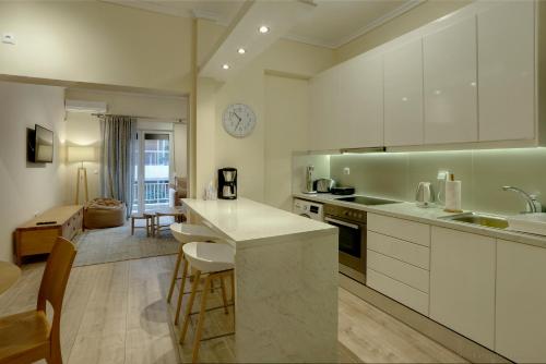 Phaedrus Living City Center Luxury Flat Kolonaki - image 7