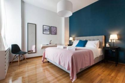 Chic and Cosy Flat in Plaka by UPSTREET - image 12