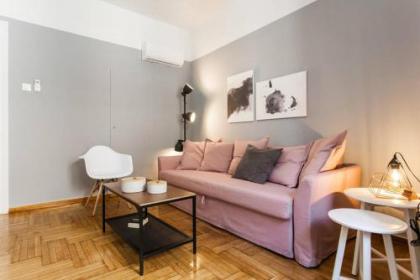 Chic and Cosy Flat in Plaka by UPSTREET - image 4