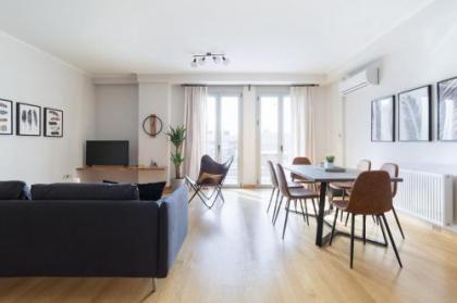 Stylish and Spacious 2BD - Thiseio by UPSTREET - image 1