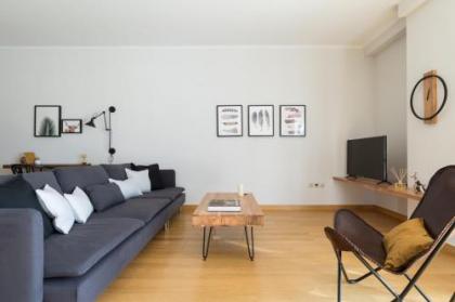 Stylish and Spacious 2BD - Thiseio by UPSTREET - image 3