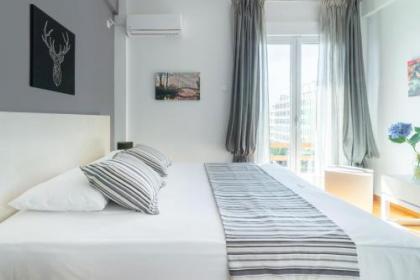 Zeus by Heloni Apartments - image 2