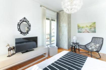 Zeus by Heloni Apartments - image 9