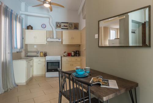 Acropolis Elegant Suite - image 2