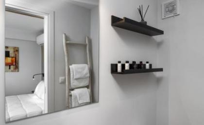 Athens City Center Apartment - image 16