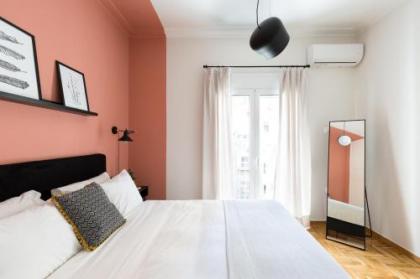 Urban Chic 1BD Apartment in Hilton district by UPSTREET - image 10
