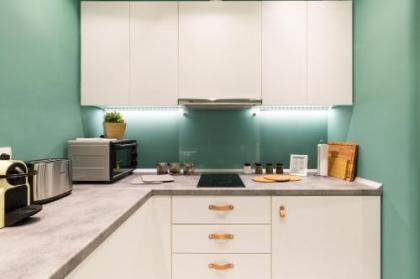 Urban Chic 1BD Apartment in Hilton district by UPSTREET - image 14