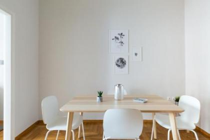 Urban Chic 1BD Apartment in Hilton district by UPSTREET - image 3