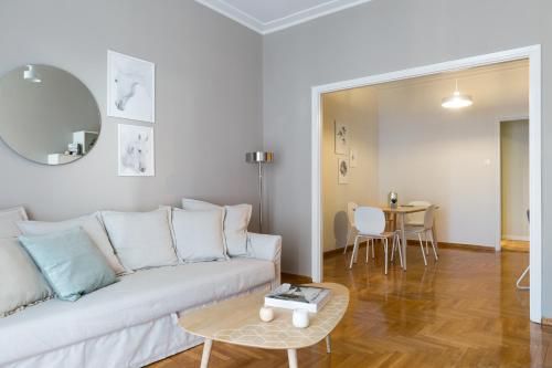 Urban Chic 1BD Apartment in Hilton district by UPSTREET - image 5