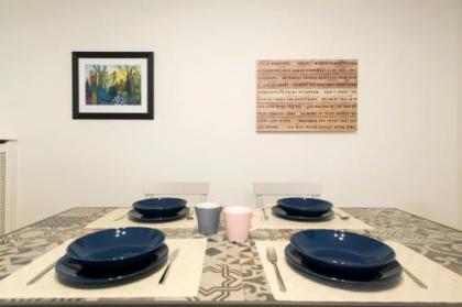 Athens spacious apartment - image 4
