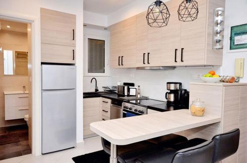 Hadrian by Heloni Apartments - image 2