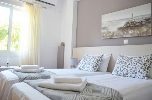 Hadrian by Heloni Apartments - image 6
