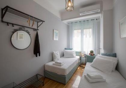 Attractive Flat near the Acropolis Museum & Metro Station by Athenian Homes - image 10