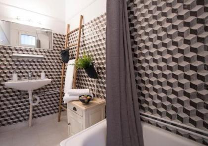 Attractive Flat near the Acropolis Museum & Metro Station by Athenian Homes - image 13