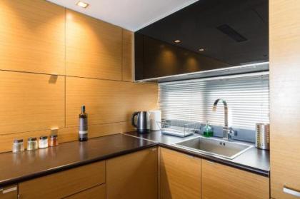 EMST Museum 1BD Apartment with Acropolis view by UPSTREET - image 13
