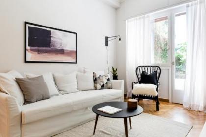 Classy & Charming 1BD Apartment in Kolonaki by UPSTREET - image 2