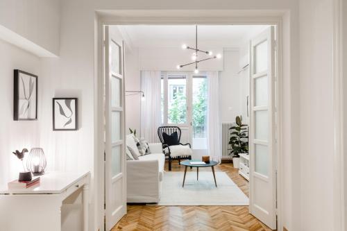 Classy & Charming 1BD Apartment in Kolonaki by UPSTREET - image 4