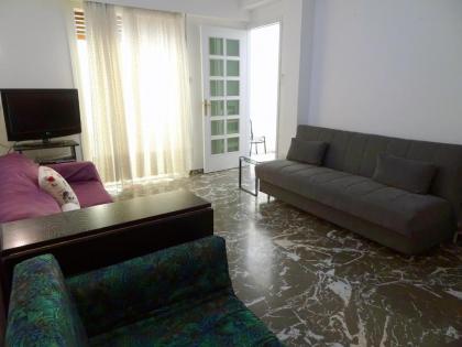 Eva's Urban Apt in Athens 6' to Transit Station - image 1