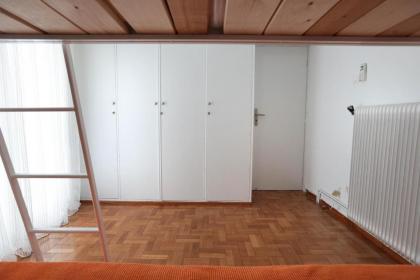 Eva's Urban Apt in Athens 6' to Transit Station - image 10