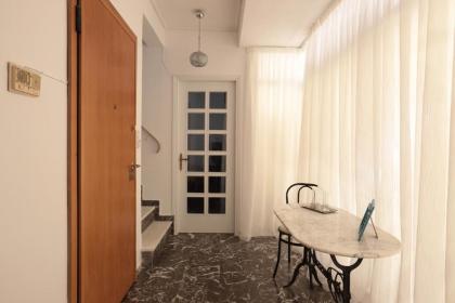 Eva's Urban Apt in Athens 6' to Transit Station - image 20