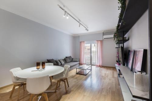 Kolonaki Square Apartment - image 3