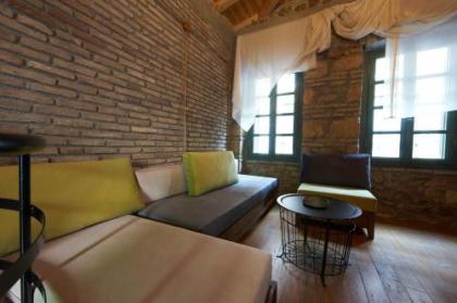 Athenian Residences - image 11