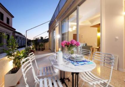 The Marble Suites PLAKA - image 12